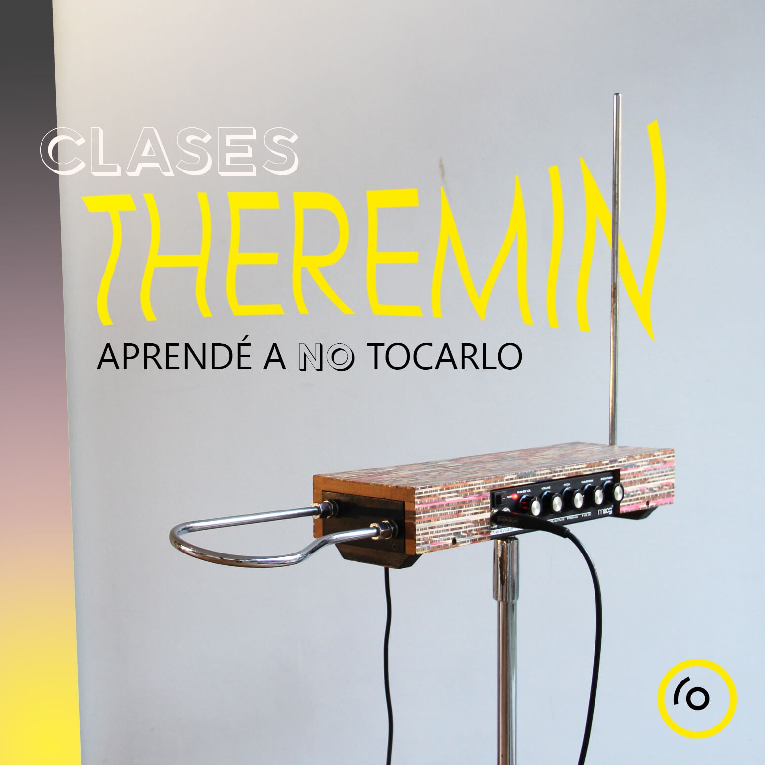 Taller de acercamiento (y alejamiento) al Theremin